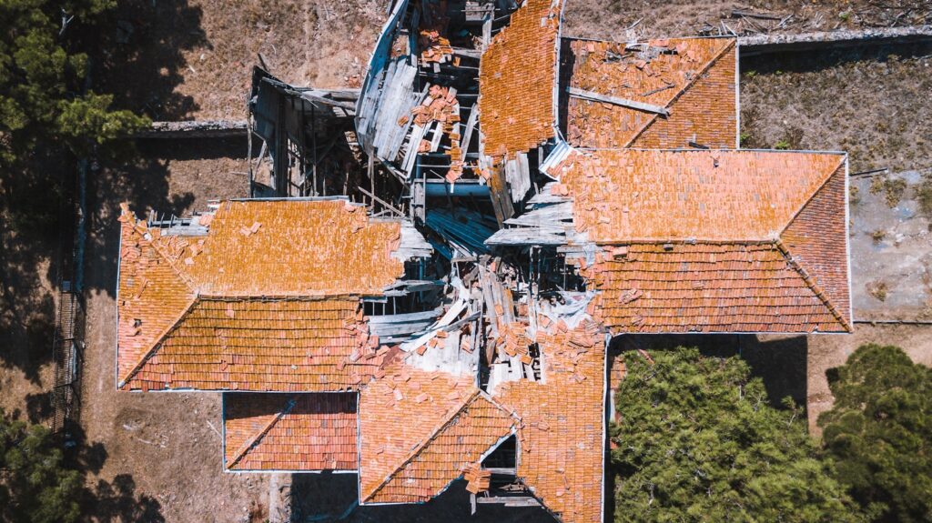 Understand Your Homeowners Insurance Coverage, brown brick building